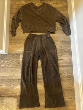 Aerie Green Matching Set XS Cropped Sweatshirt Wide Leg Flare Pants Athleisure